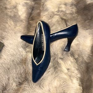 Dark blue leather chair pump trimmed in cream w/ 3” heel